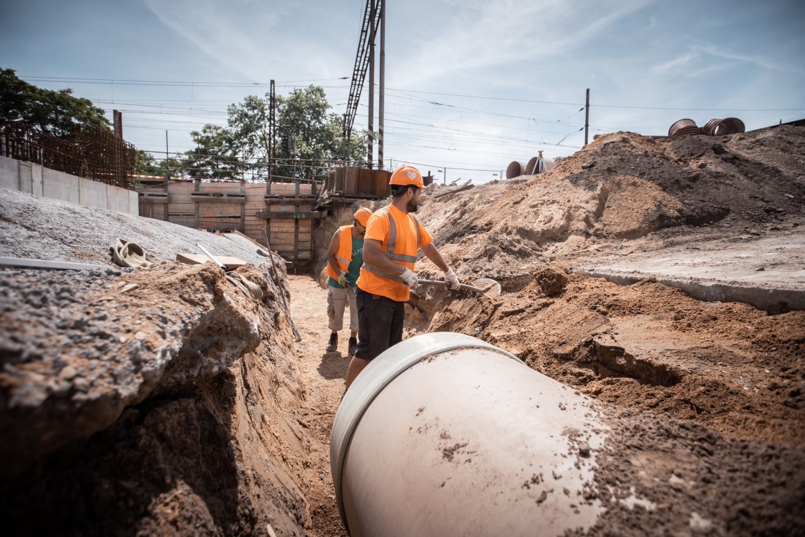 201470945 324235212640053 3819354068433206293 N (Střední)